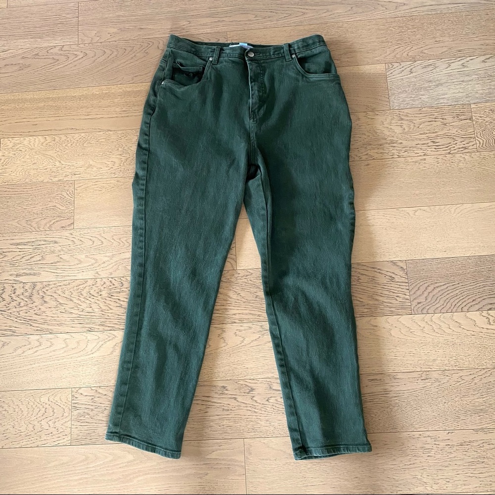 Army green vintage Gloria Vanderbilt jeans